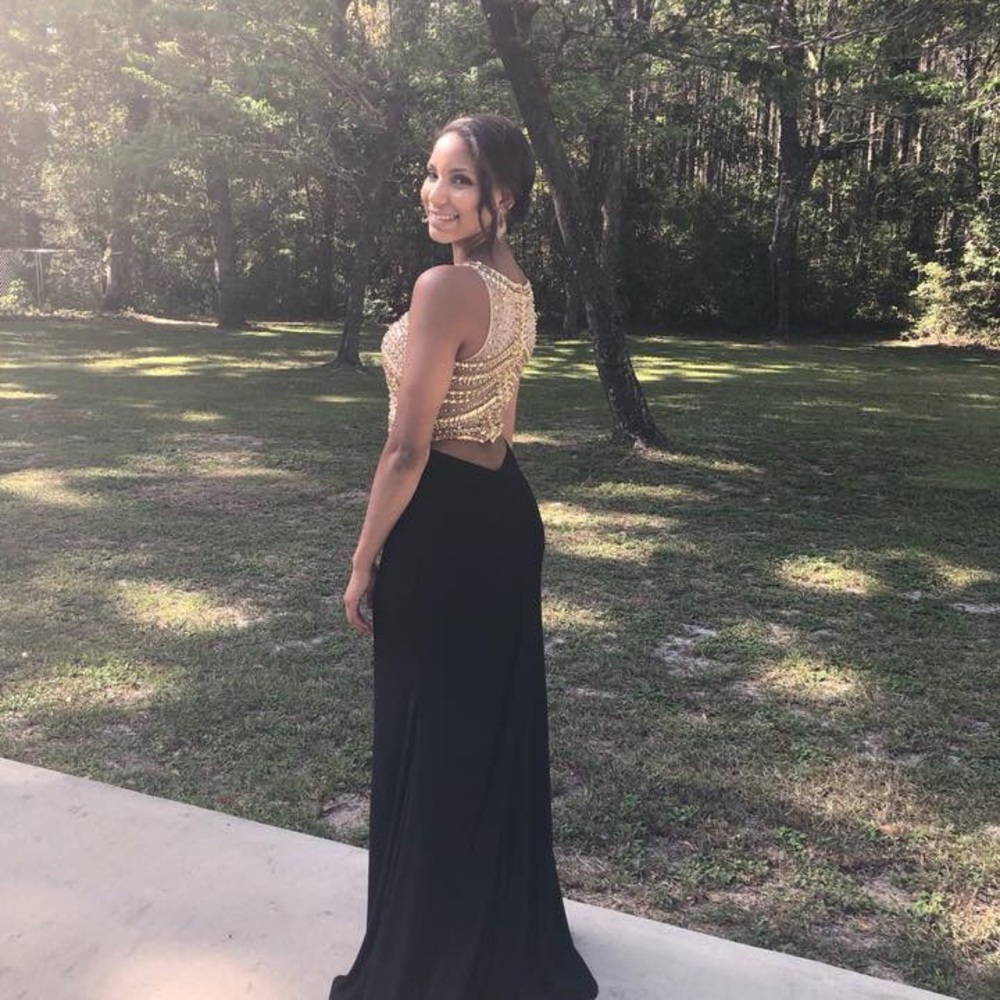 Prom Dress - Picture 3 of 8